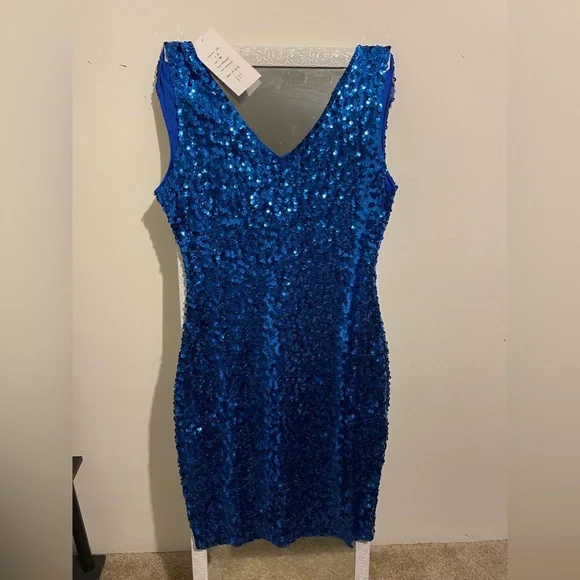 Brand new beautiful blue dress - Picture 5 of 5